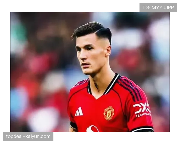 谢什科替补高效破门成曼联关键先生