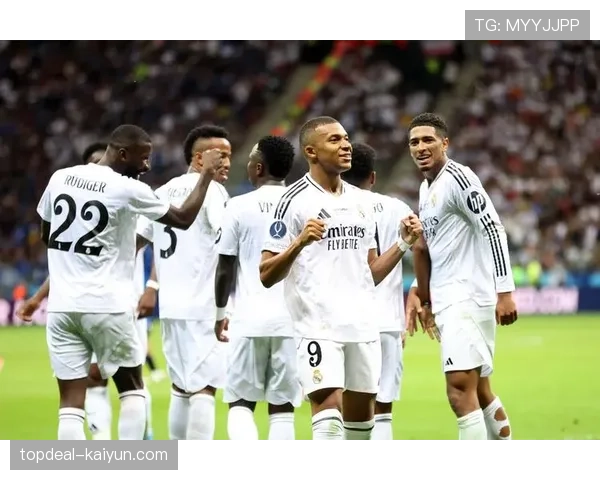 天气预报显示周末皇马主场将遇大风,或影响长传进攻精度与防守落位。 天气预报显示周末皇马主场将遇大风,或影响长传进攻精度与防守落位。