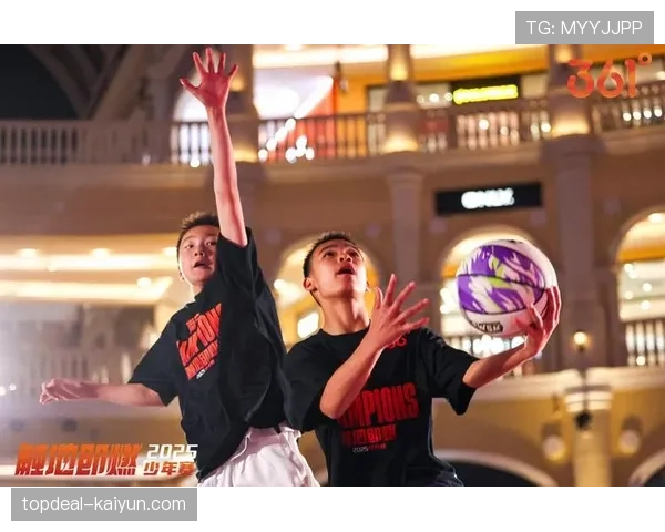 CBA主题纪录片《赛场之外》上线,聚焦球员的业余生活与家庭 CBA主题纪录片《赛场之外》上线,聚焦球员的业余生活与家庭