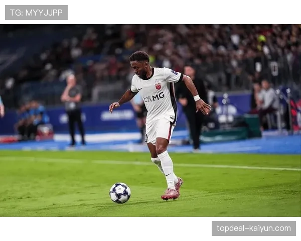 波鸿0-0闷平柏林联合,双方门将屡献神扑 波鸿0-0闷平柏林联合,双方门将屡献神扑